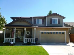 2436 Holly Creek Dr, Santa Rosa, CA 95404