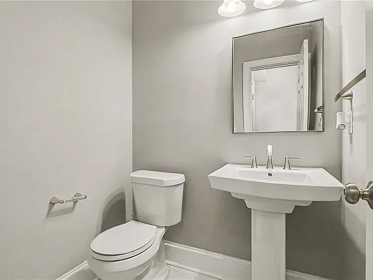 7950 Colquitt Rd — Photo 11