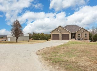 2459 Old Hillcrest Rd, Marshfield, MO 65706