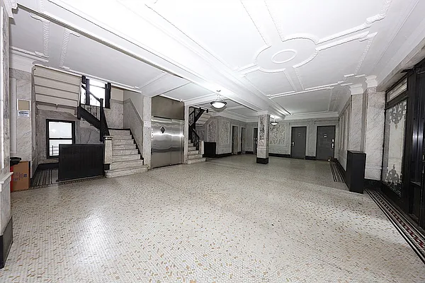 Rented by Corcoran | media 24