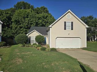 627 Fairview Lake Way, Simpsonville, SC 29680