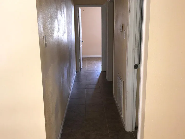 431 Carrie Dr #11 — Photo 5