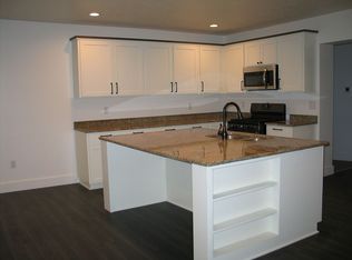 996 Atlantic Ave, Monaca, PA 15061