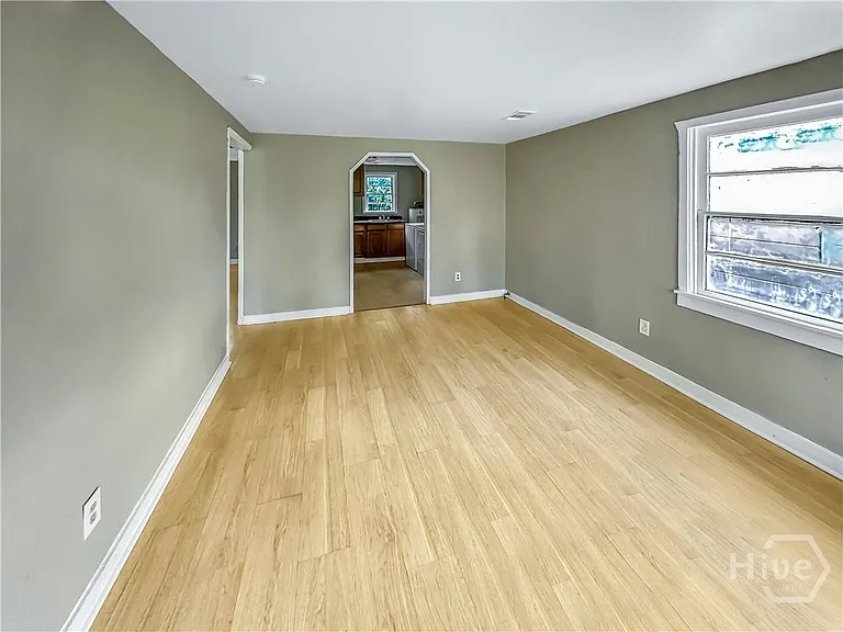 1204 Murphy Ave — Photo 5