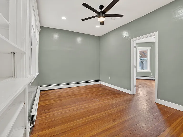 129 Harrishof St #3 — Photo 7