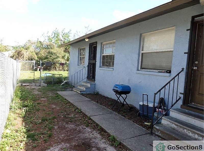 1st image of 8609 N 15th St APT B