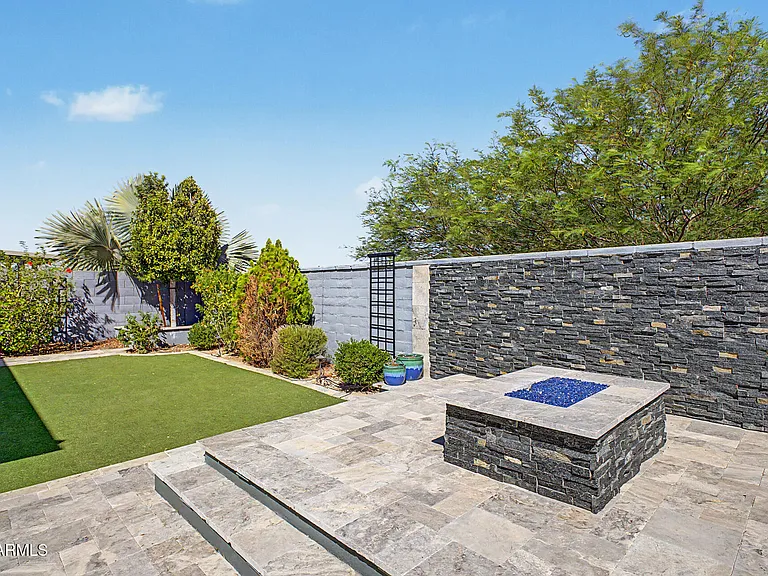 20523 W Rosewood Ln — Photo 43