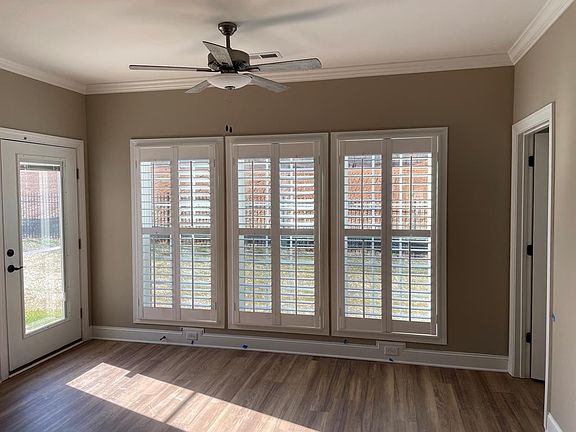 5th image of 1423 Niki Way NE #20
