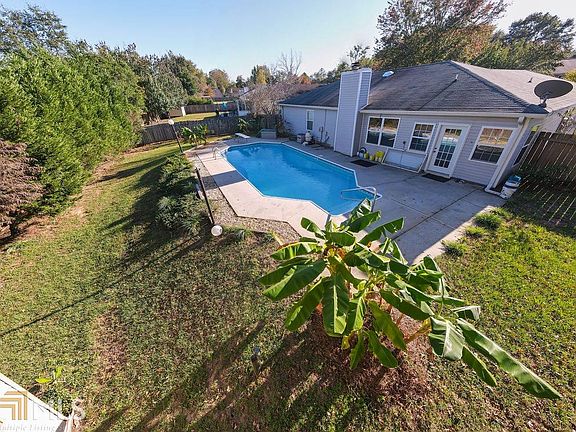 2nd image of 213 Countrywood Trl