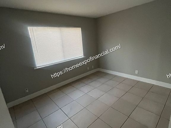 3rd image of 339 N Victoria Ave