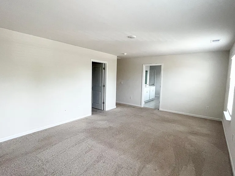 3197 Bells Lake Cir — Photo 16