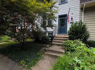 5718 Wood Mouse Ct, Burke, VA 22015