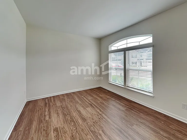 5320 Cairo Ct — Photo 7