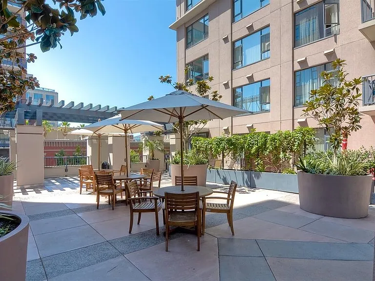 530 K St #920 — Photo 29