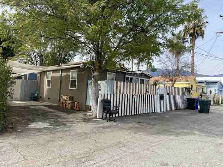 1911 Stagio Dr — Photo 21