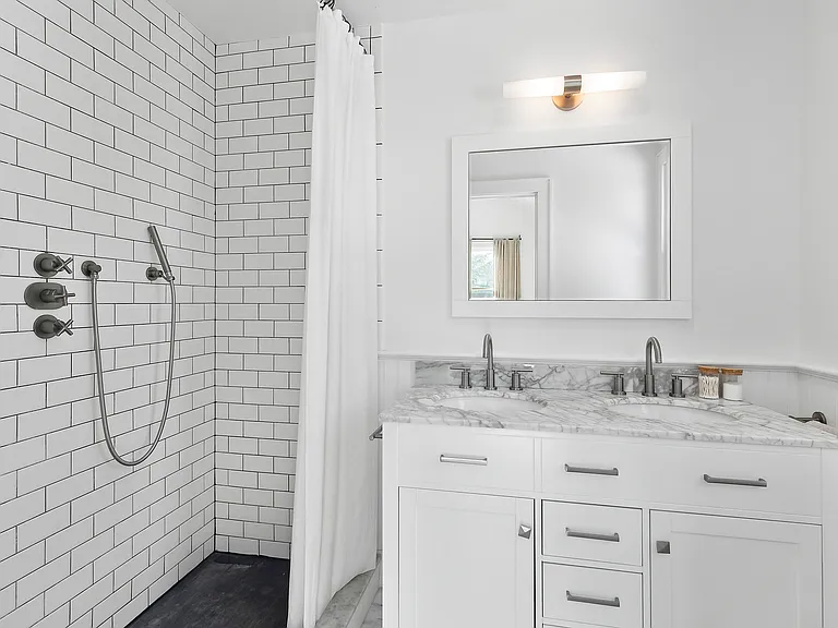 152 N Ferry Rd — Photo 8