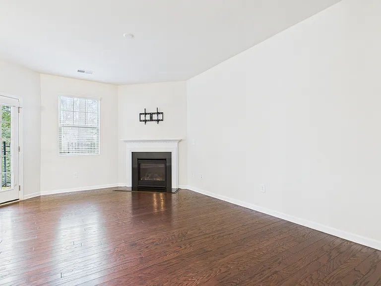 6005 Sweetbay Ln — Photo 7