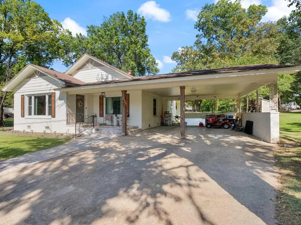 401 S West St, Morrilton, AR 72110