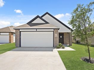 10613 Stag Ln, Crowley, TX 76036