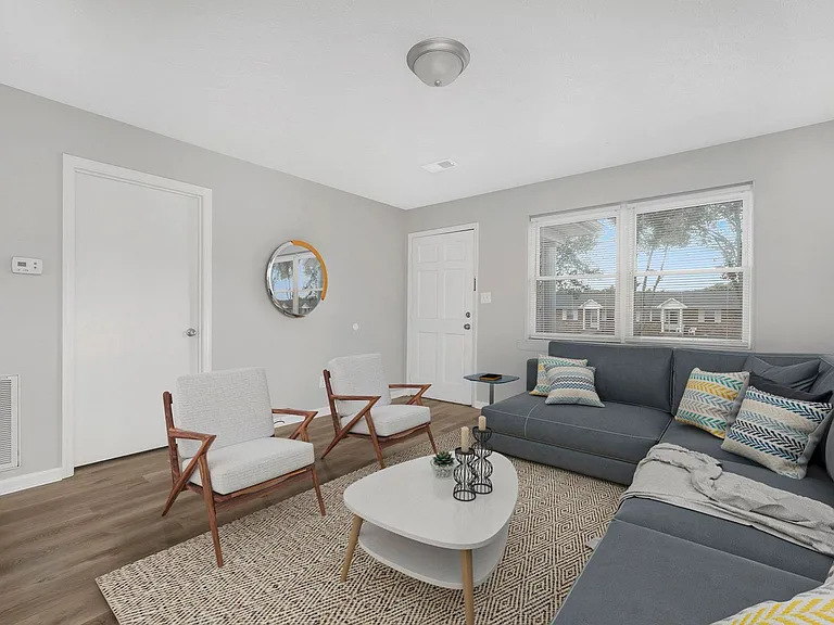 SH101-College Road Apartments (RCA) — Photo 6