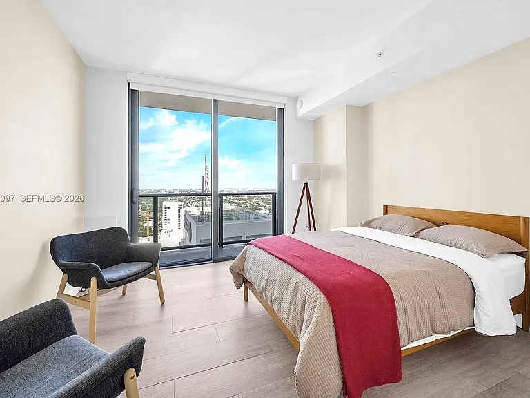 55 SW 9th St #3306 — Photo 10