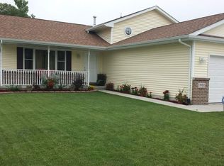 1901 Cooke St, Hobart, IN 46342