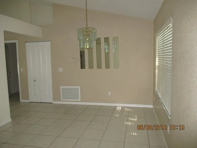 401 Harbour Lights Dr — Photo 16