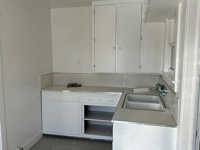 117 Harris Dr — Photo 2