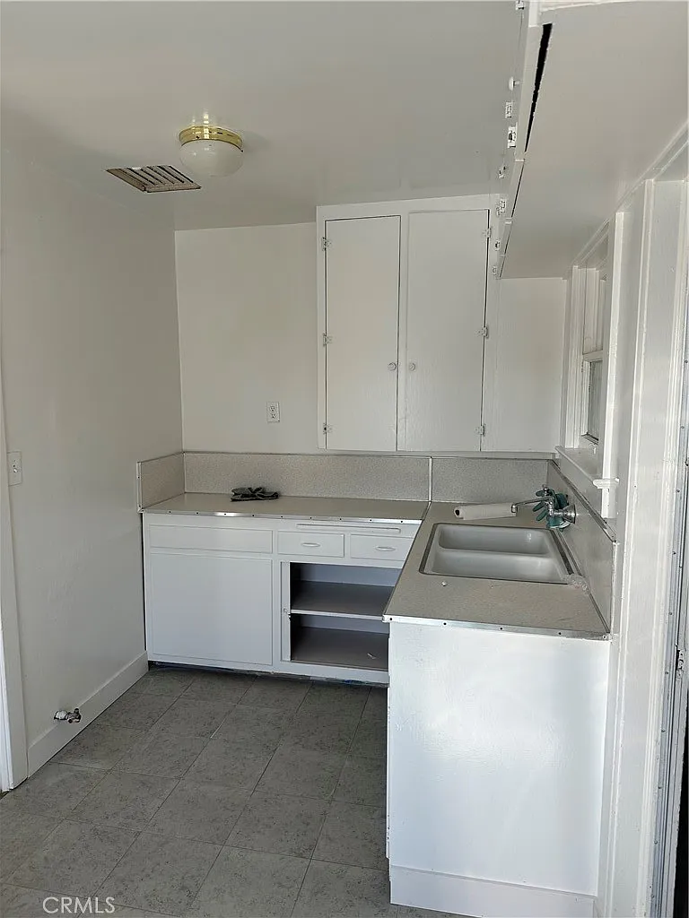 Building Photo - 117 Harris Dr