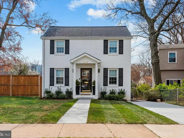 5240 11th St S, Arlington, VA 22204