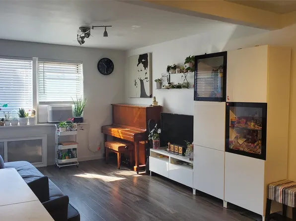 138-29 Jewel Avenue #1C, Flushing, NY 11367