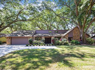 2113 Curry Rd, Lutz, FL 33549