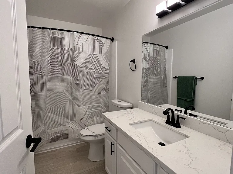 Campbell West Apartments — Photo 12