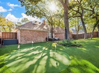 2824 Timber Hill Dr, Grapevine, TX 76051