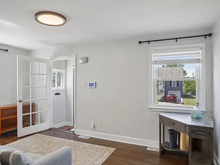 54 Allan Dr — Photo 7