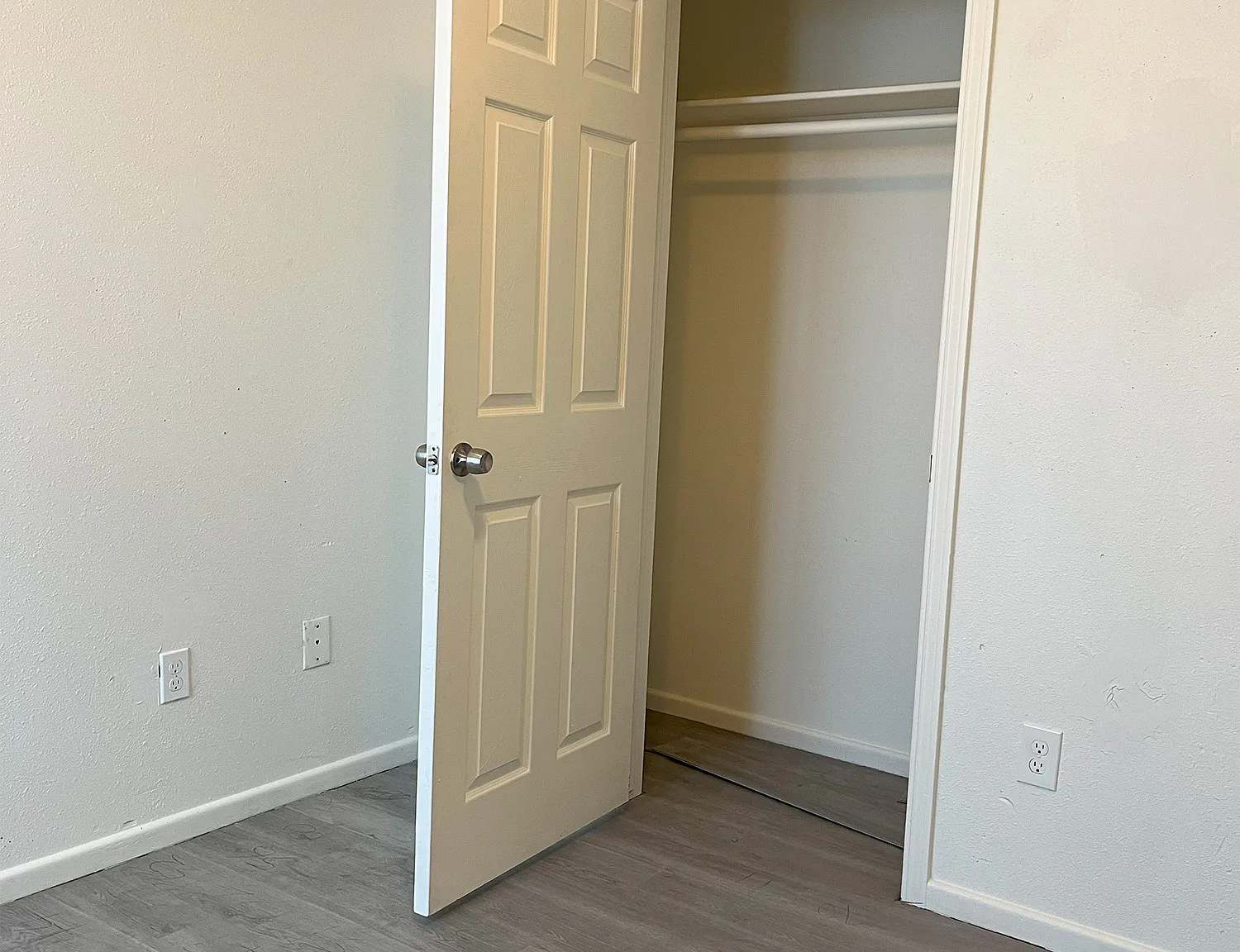 3 bed, 750 sqft, $1,000 — Photo 4