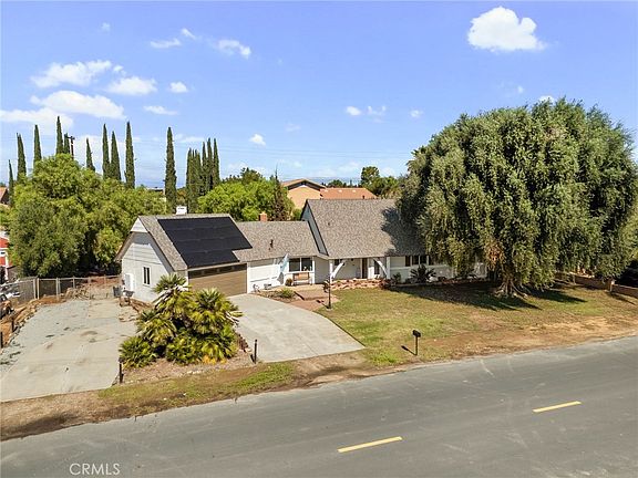 3rd image of 3091 Kips Korner Rd