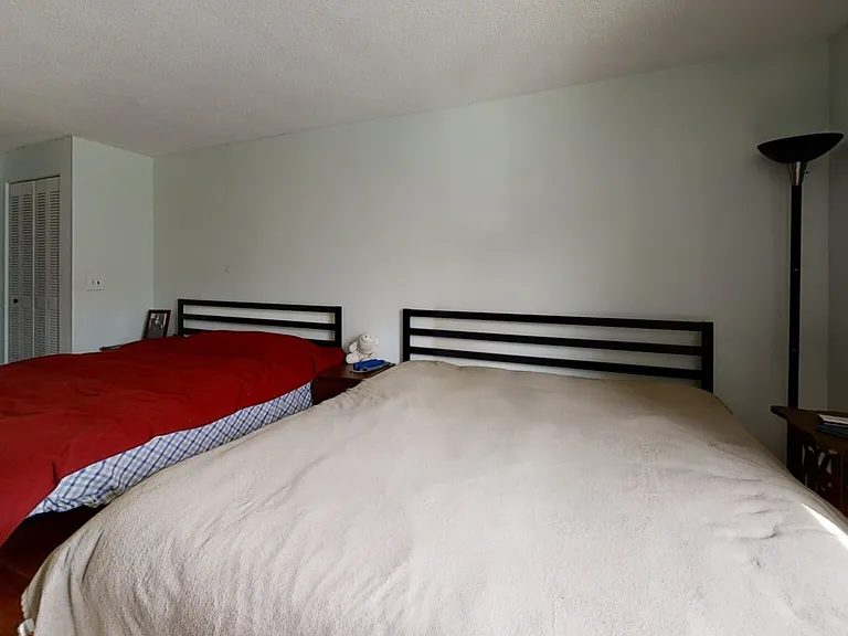 50 Green St #202 — Photo 4