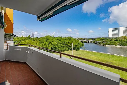 COND. BAYSIDE COVE 105 Ave. Arterial Hostos Photo 1