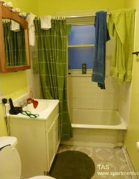 648.5 W Roscoe St #2N — Photo 3