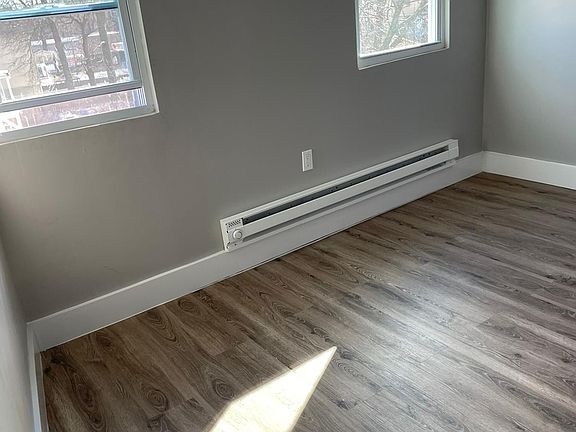 4th image of 805 Summer Ave