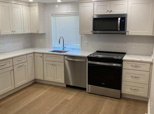 120 W 4th Ave #2, Ranson, WV 25438