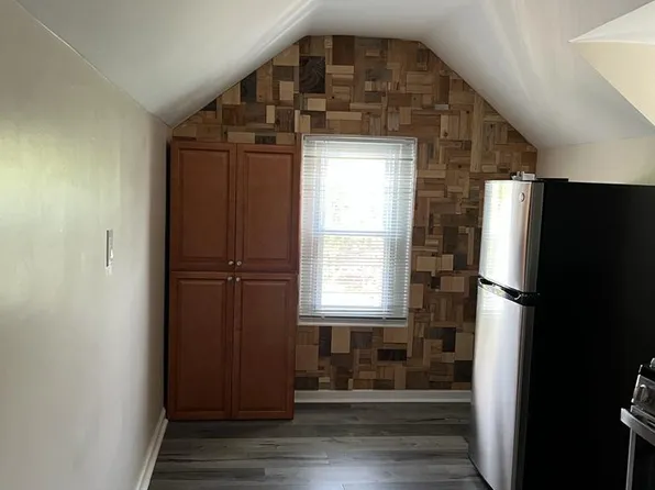 7335 Chestnut Ave Floor 3, Elkins Park, PA 19027