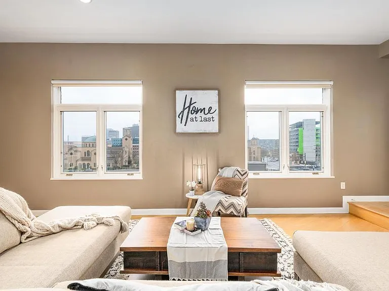34 W Poplar Ave #402 — Photo 7