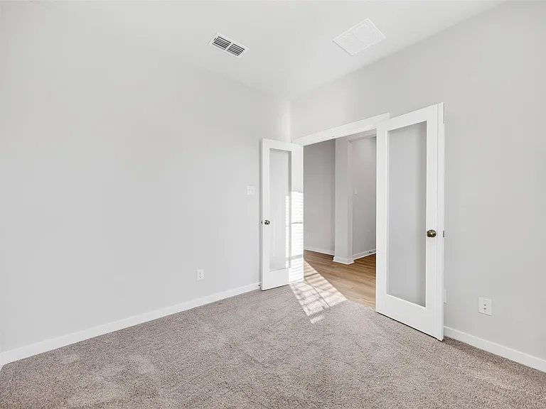 21827 Blue Daisy Ct — Photo 6