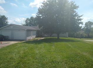 11 Willowood Ln APT A, Walton, KY 41094