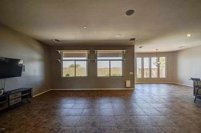 N Poseidon Rd — Photo 10