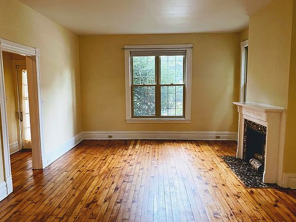 2nd image of 5910 Howe St #1