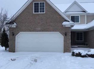 31622 Beaver Cir, New Boston, MI