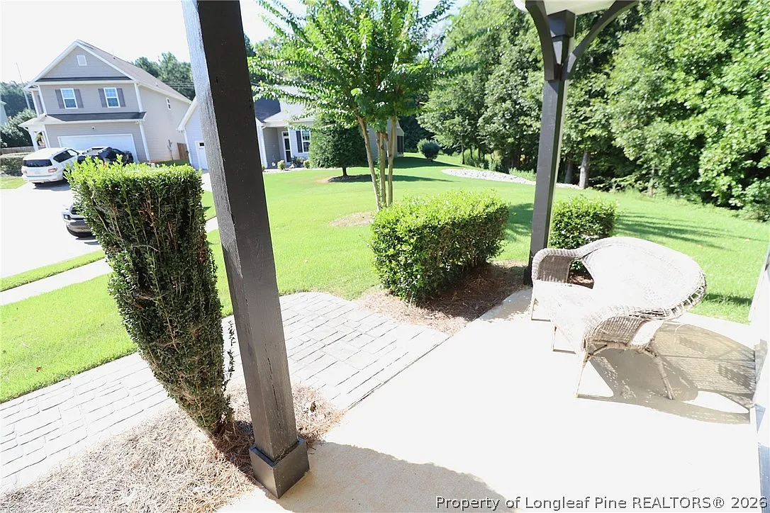 4 bed, 2.5 bath, 1682 sqft, $1,895 — Photo 2